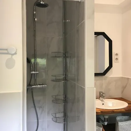 Apartamento Avec Extérieur Et Local à Vélos